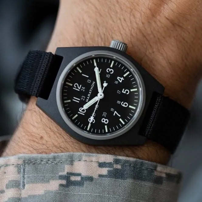 Montre mécanique polyvalente (GPM) en nylon DEFSTAN noire de 34mm