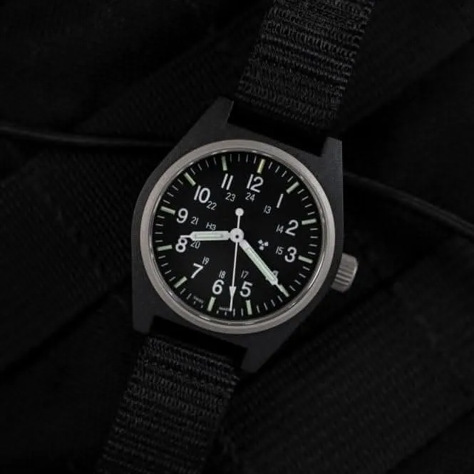 Montre en nylon balistique noir 34mm à quartz polyvalent (GPQ)