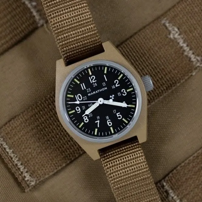 Montre mécanique polyvalente (GPM) en nylon DEFSTAN 34mm couleur sable désert