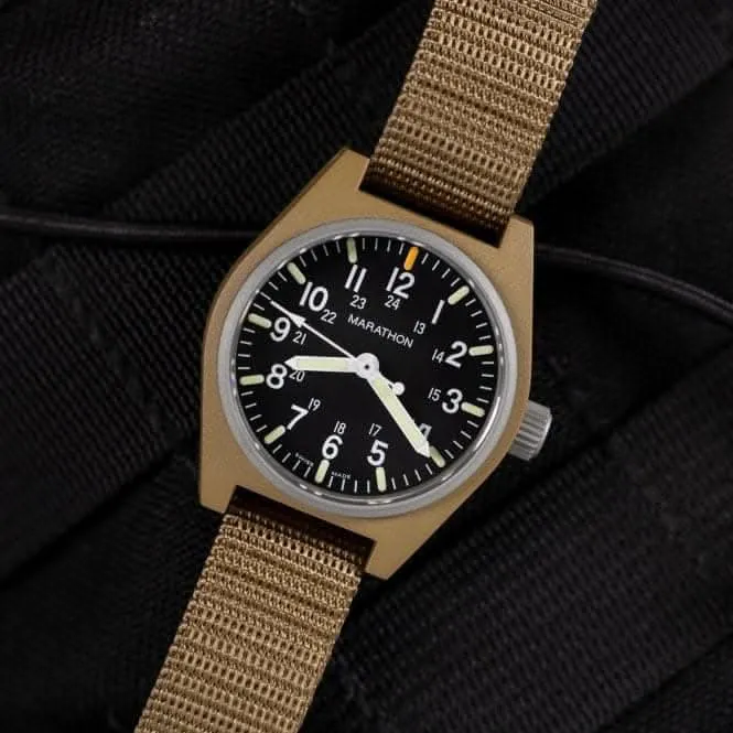 Montre en nylon balistique GPQ MaraGlo à quartz polyvalente 34mm couleur sable désert