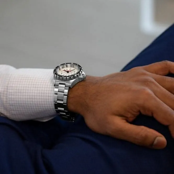 Montre à quartz plongeuse moyenne Arctic Edition 36mm (MSAR Quartz) en acier inoxydable