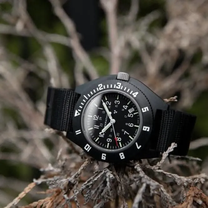 Montre pilote noire Navigator Date en nylon balistique de 41mm