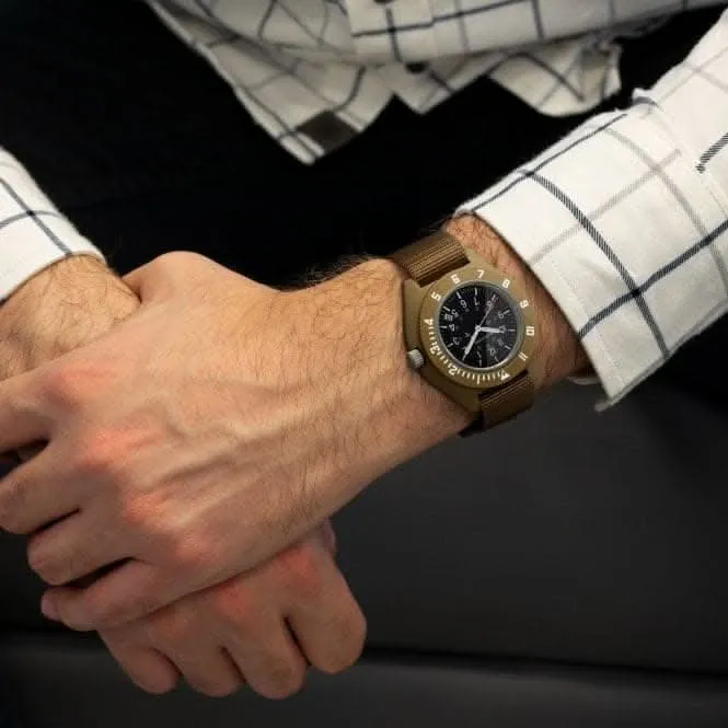 Montre pilote Navigator Date en nylon DEFSTAN 41mm beige désert
