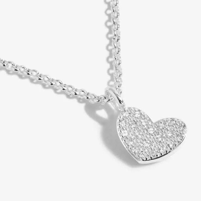 Un petit collier 'Enchanting Eighteen' 5709 Joma Jewellery