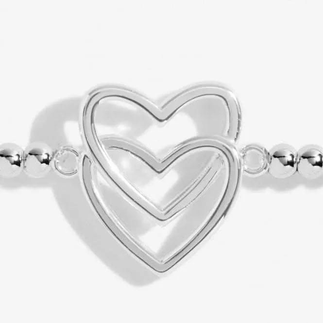 Un petit bracelet en argent plaqué 
