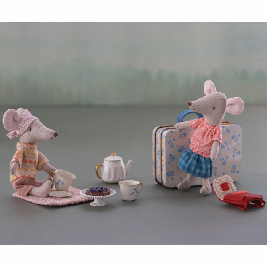 Babykids_Maileg_Toys Maileg Afternoon Treat, Mouse - Blue Madelaine