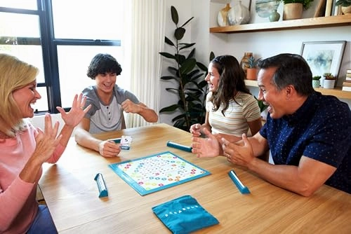 Babykids_Mattel_Toys Mattel Scrabble Board Game, Family Word Game with Two Ways to Play (HWD43)