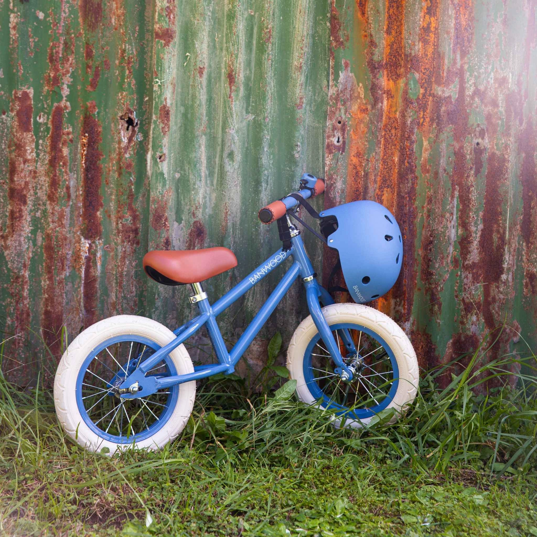 Banwood First Go Balance Bike - Blue