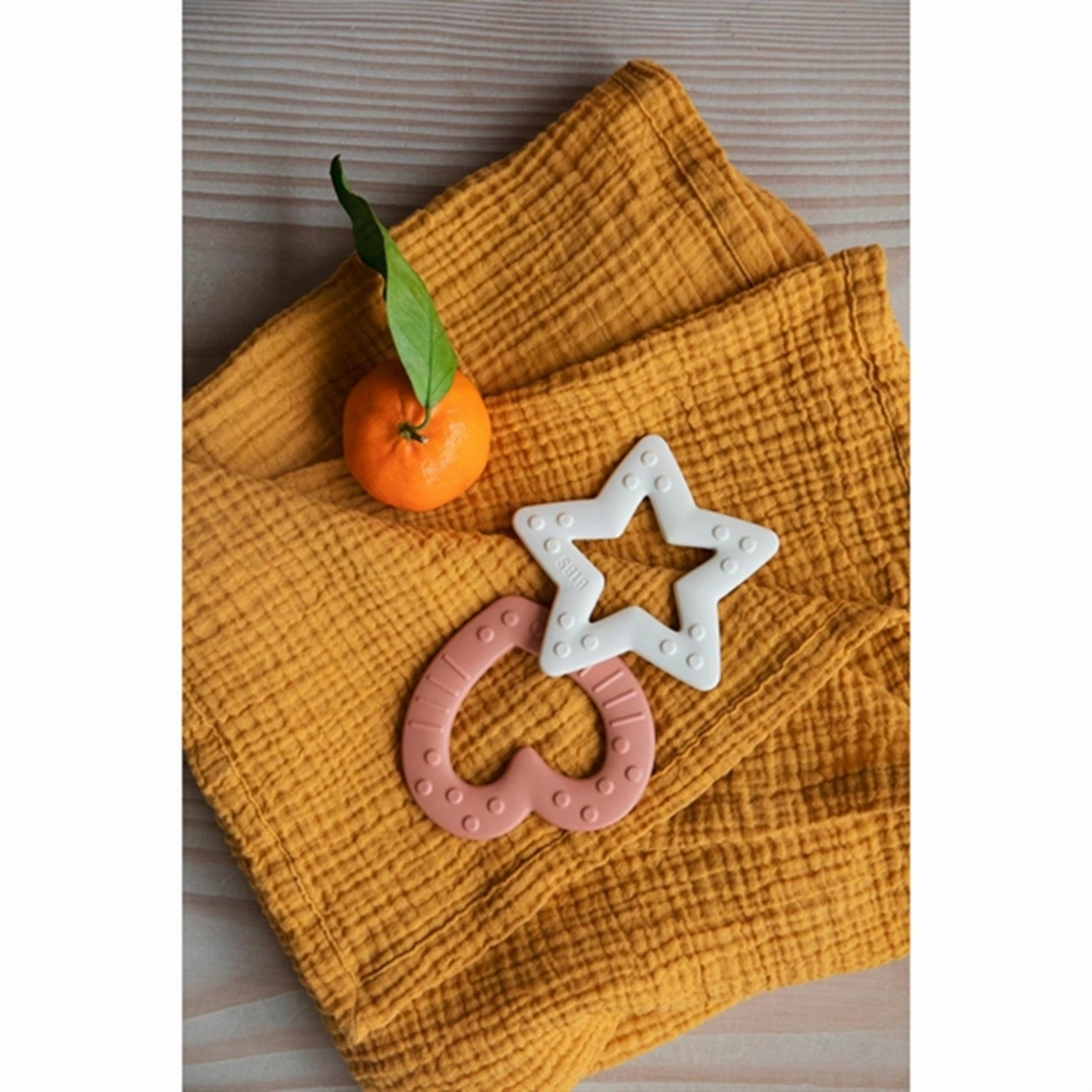Bibs Baby Bitie Heart Peach