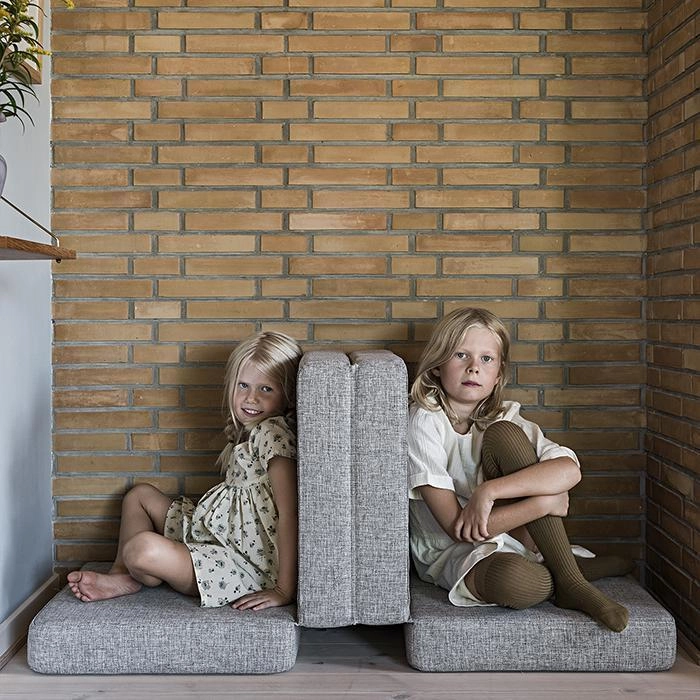 by KlipKlap KK 4 Fold 40x50x50cm - Brown W. Sand (Pre-Order; Est. Delivery in 2-4 Weeks)