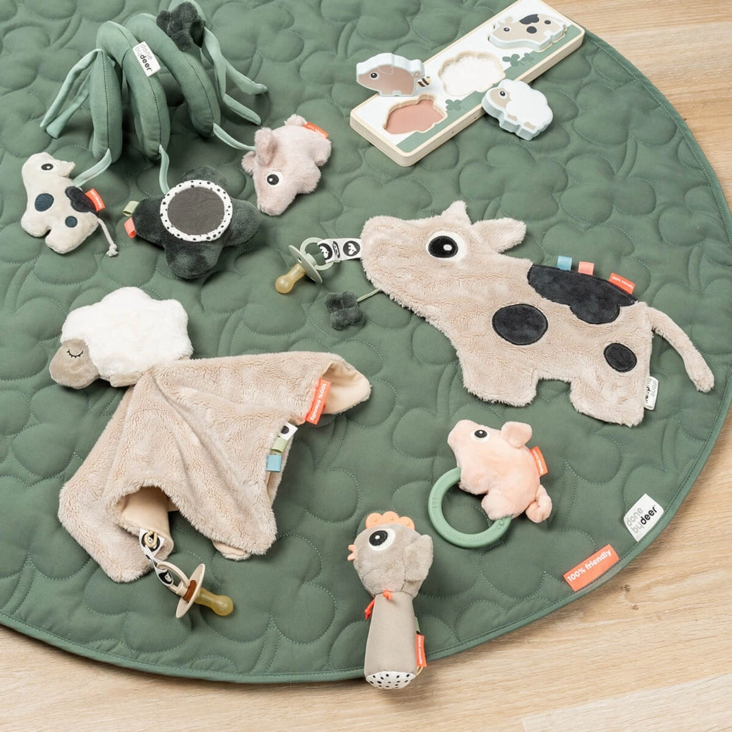 DonebyDeer Green Activity Spiral Tiny farm