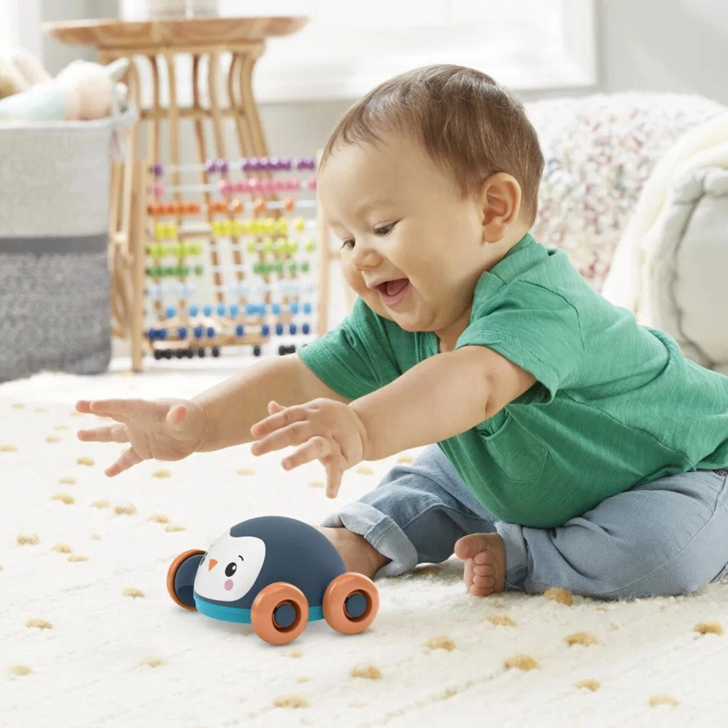Fisher-Price Roll, Pop & Zoom Friends Penguin