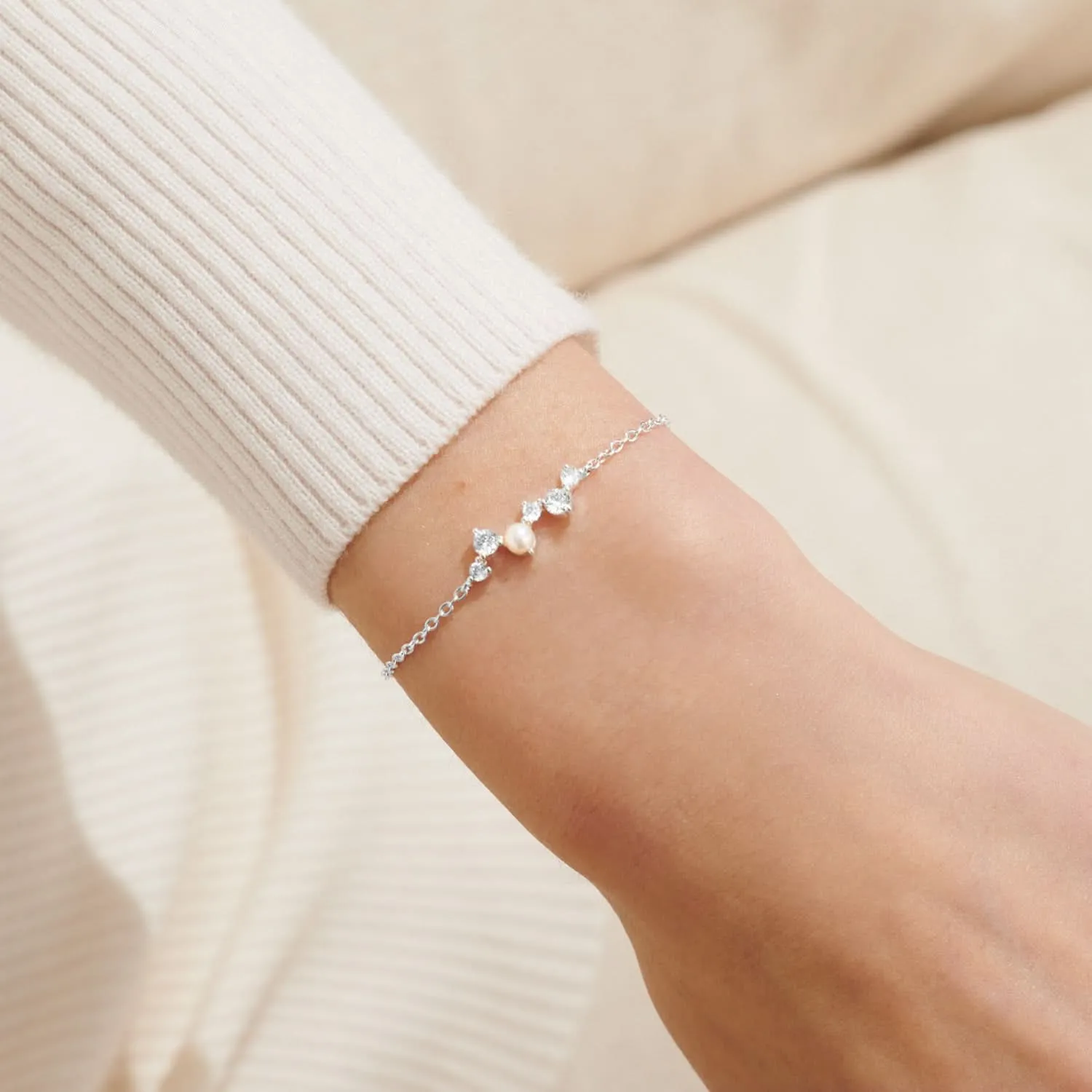 Bracelet en argent plaqué Halo Pearl Cubic Zirconia & Perles en grappes 7835 Joma Jewellery