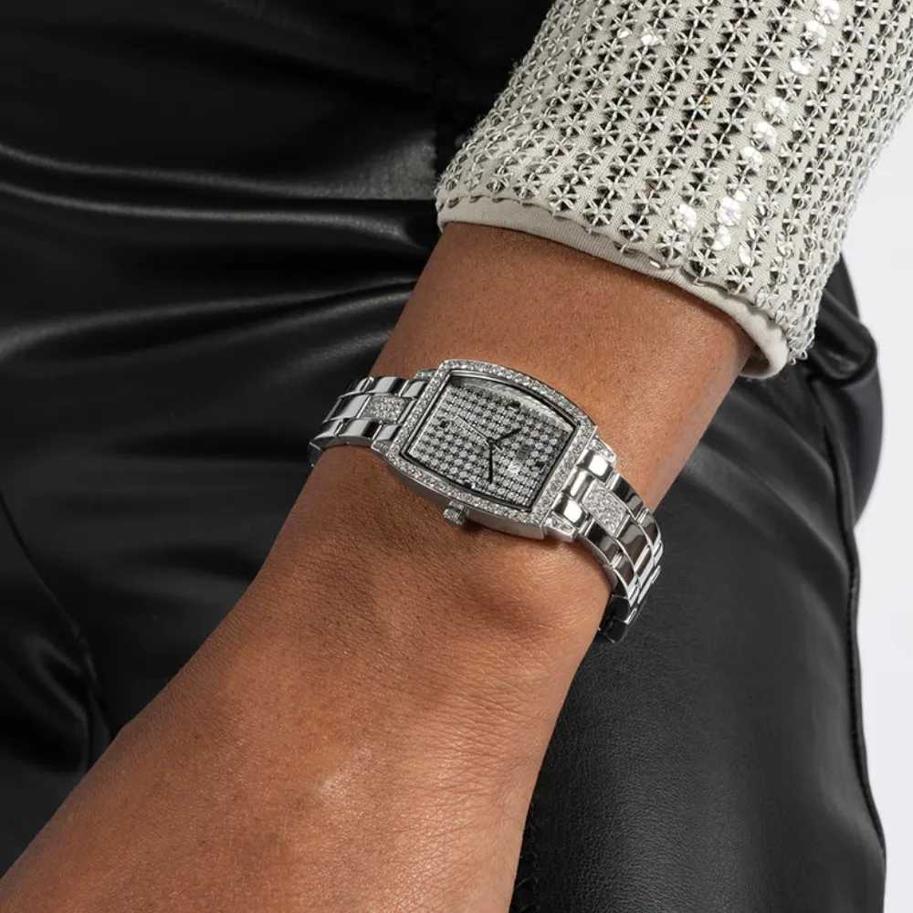 Montres Jewelry Guess Guess Analog Cadran Argenté Bracelet en Acier Inoxydable Montre Femme GW0611L1