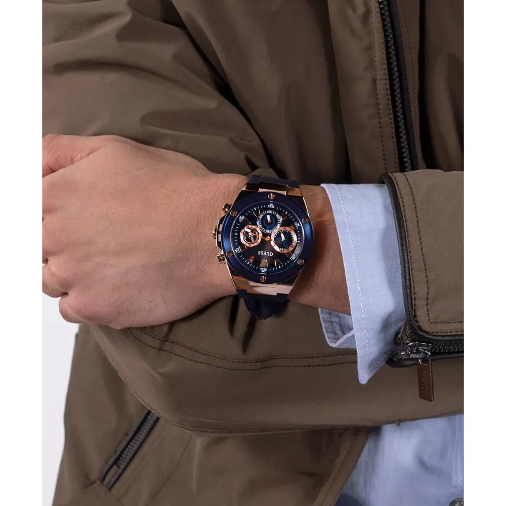 Montre Guess pour Homme Chronographe Cadran Bleu & Bracelet en Silicone GW0425G3