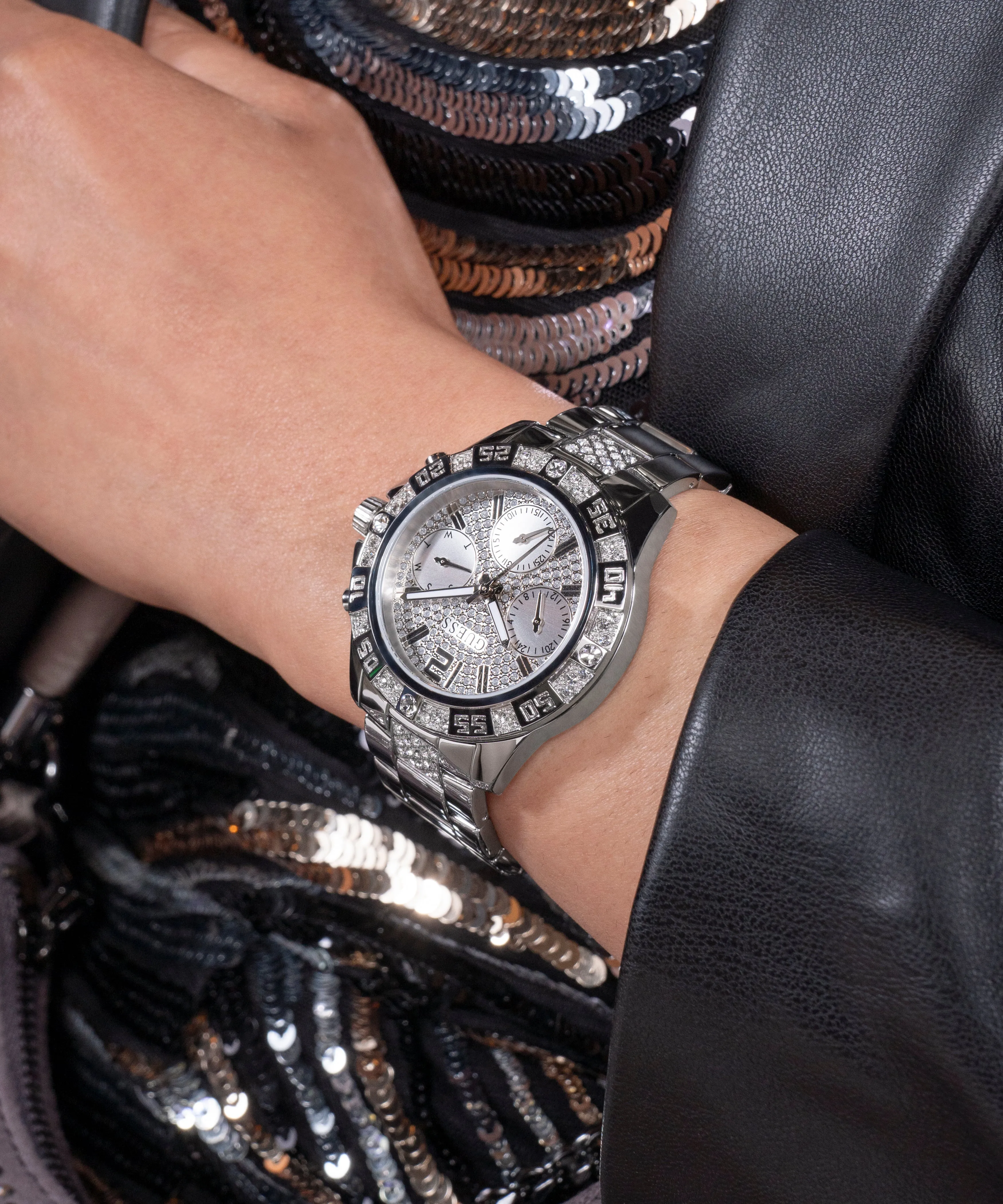 Montres Jewelry Guess Guess - Montre Majesty en Ton Argent Poli - GW0771L1 - 788640