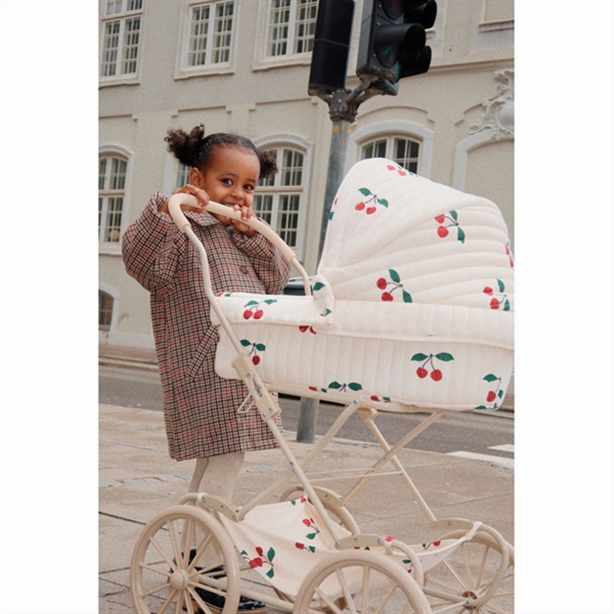 Konges Sljd Doll Pram Glitter Ma Grande Cerise Glitter