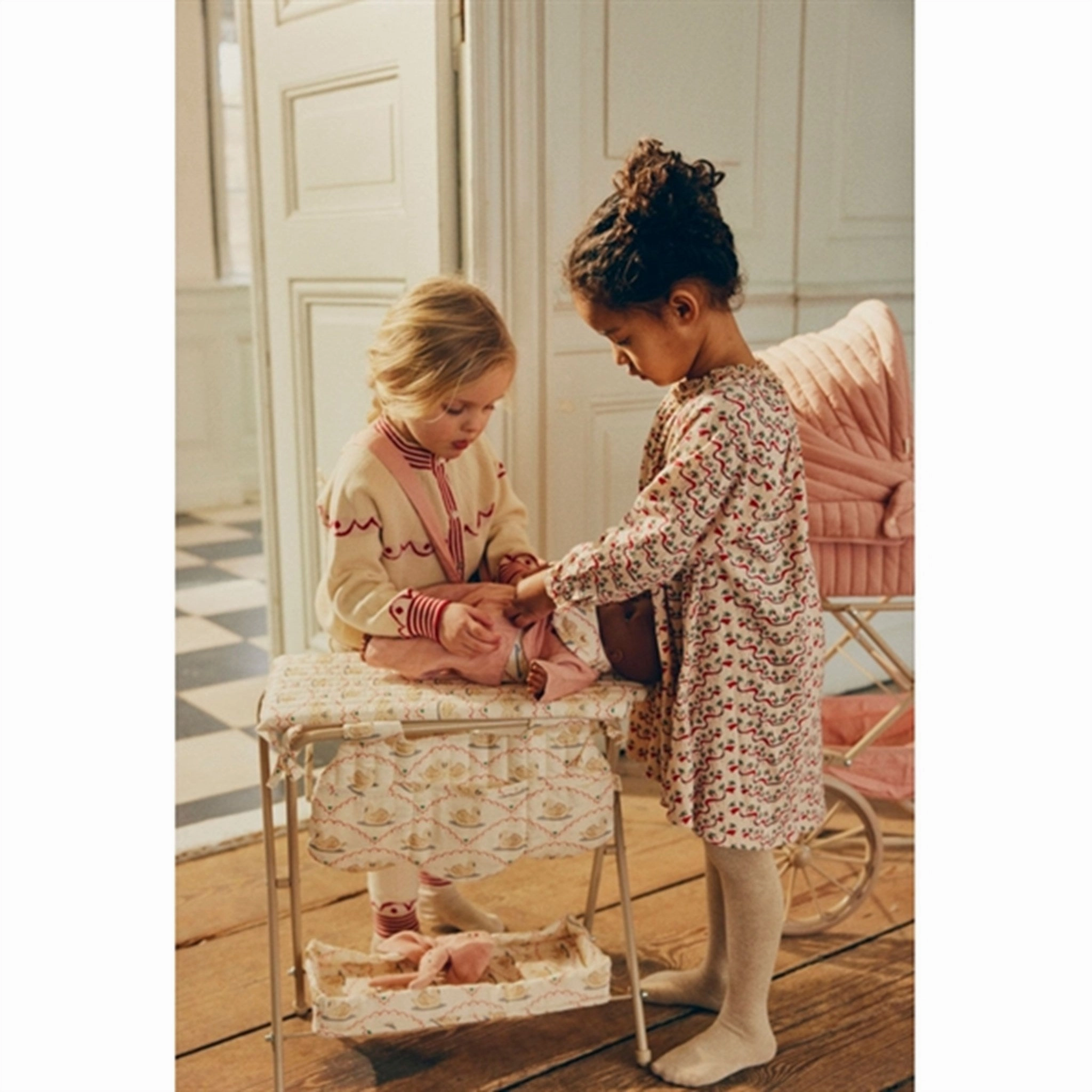 Konges Sljd Doll Pram Mahogany Rose