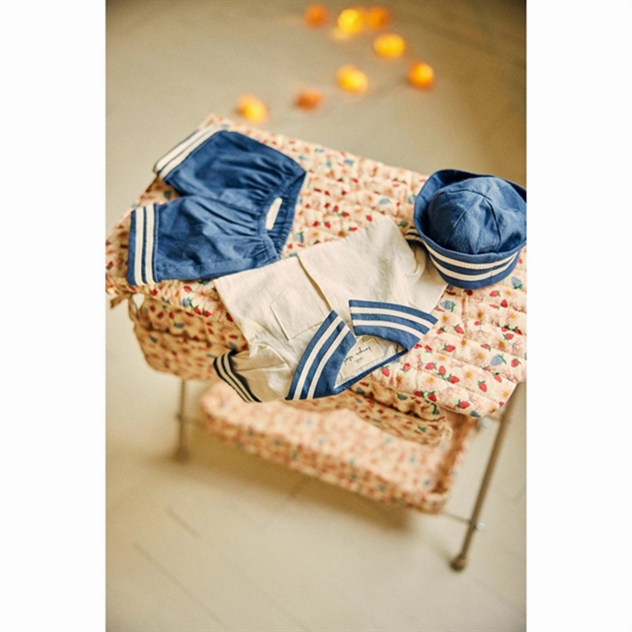 Konges Sljd Marguerit Berry Doll Changing Table