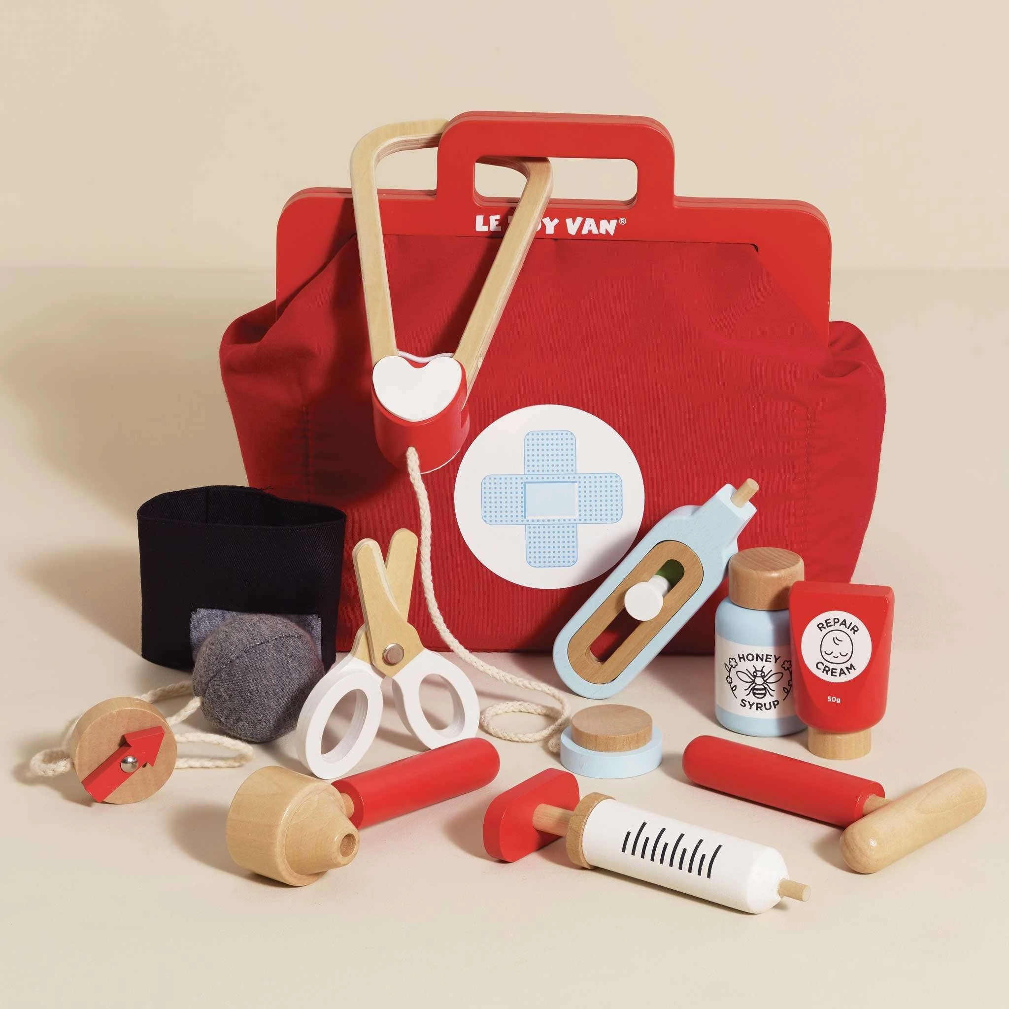 Le Toy Van Vintage Wooden Doctor's Kit