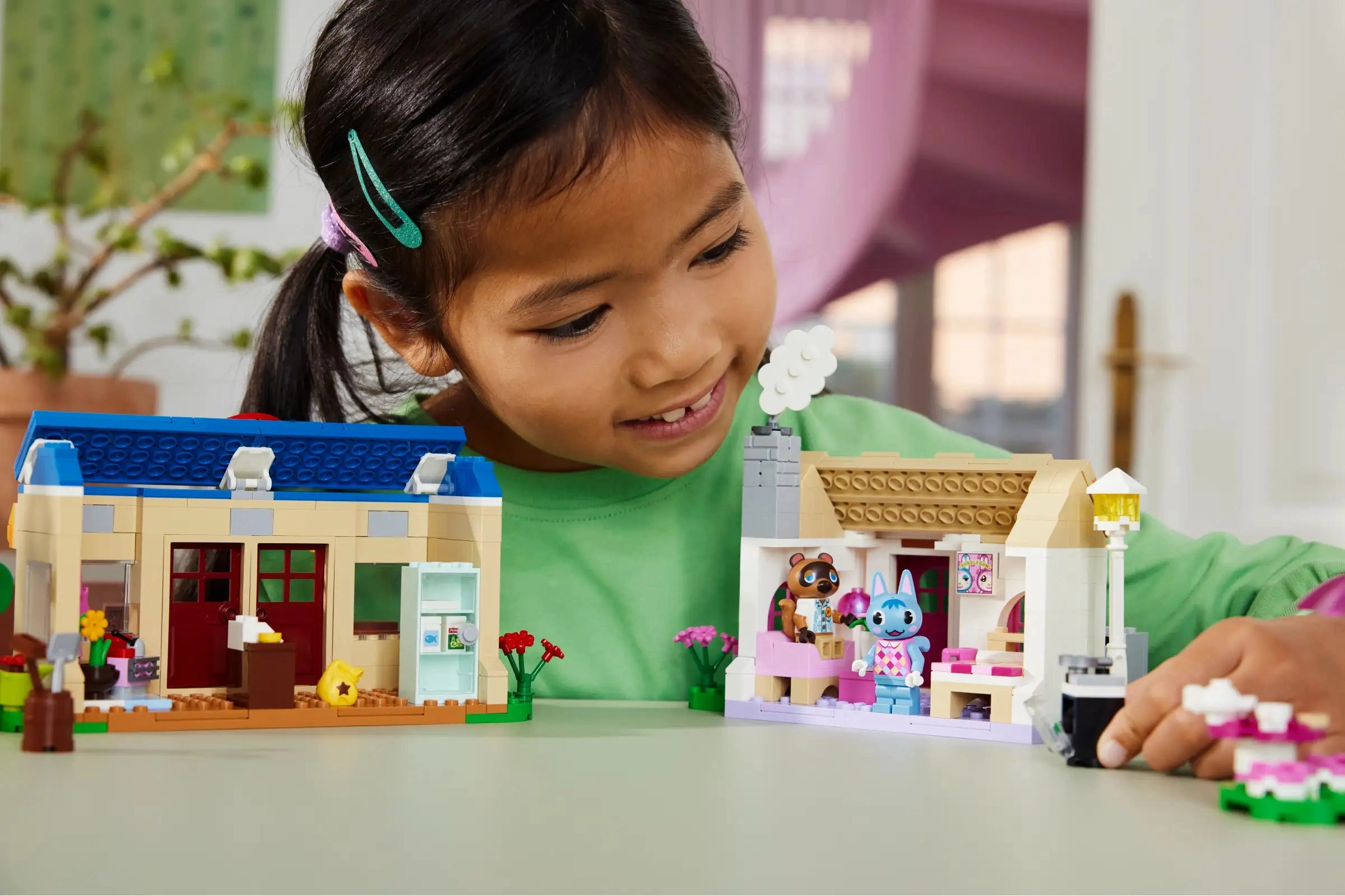 LEGO ANIMAL CROSSING 77050 Nook's Cranny & Rosie's House