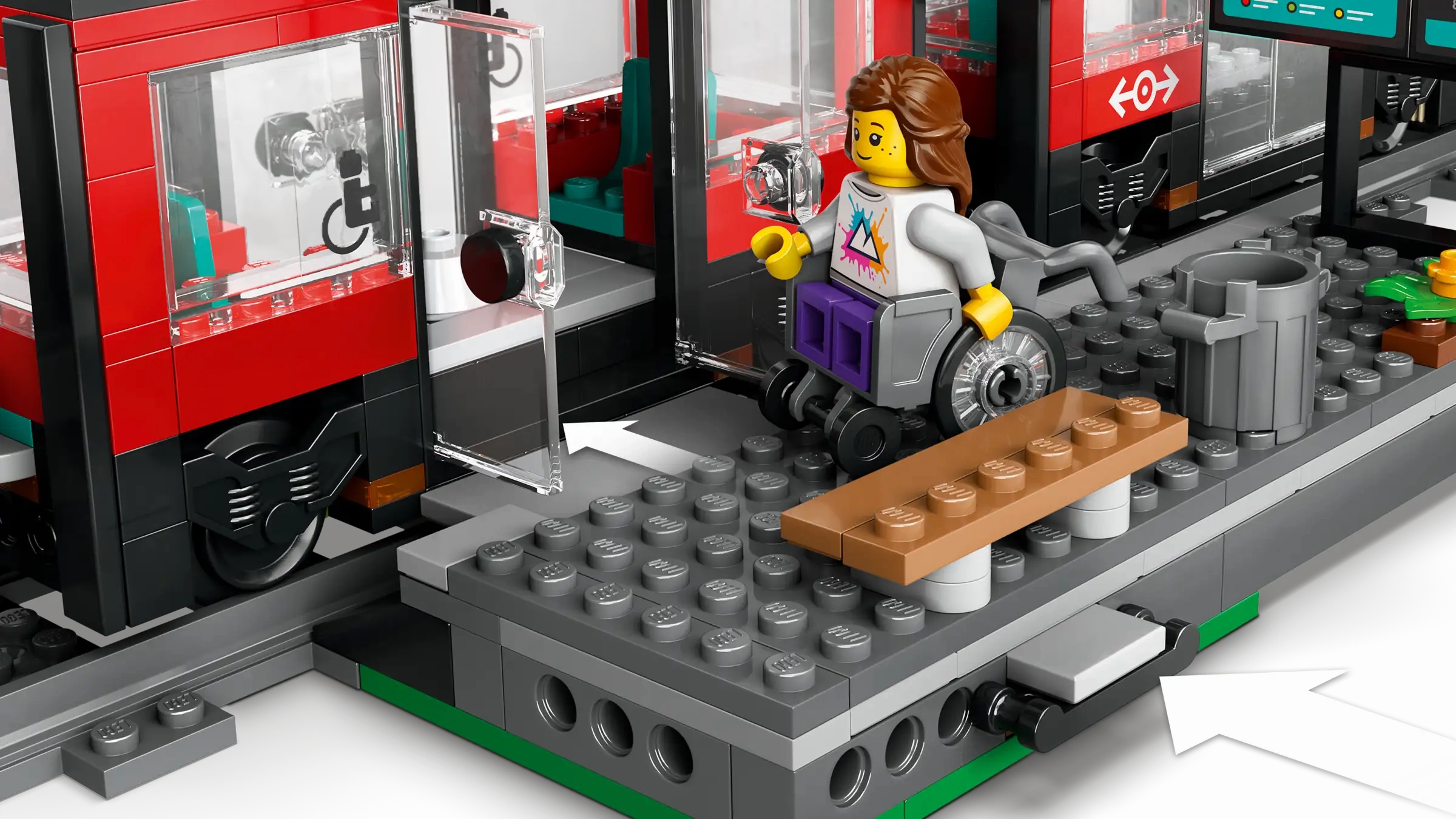 LEGO CITY 60423 Downtown Streetcar and Station