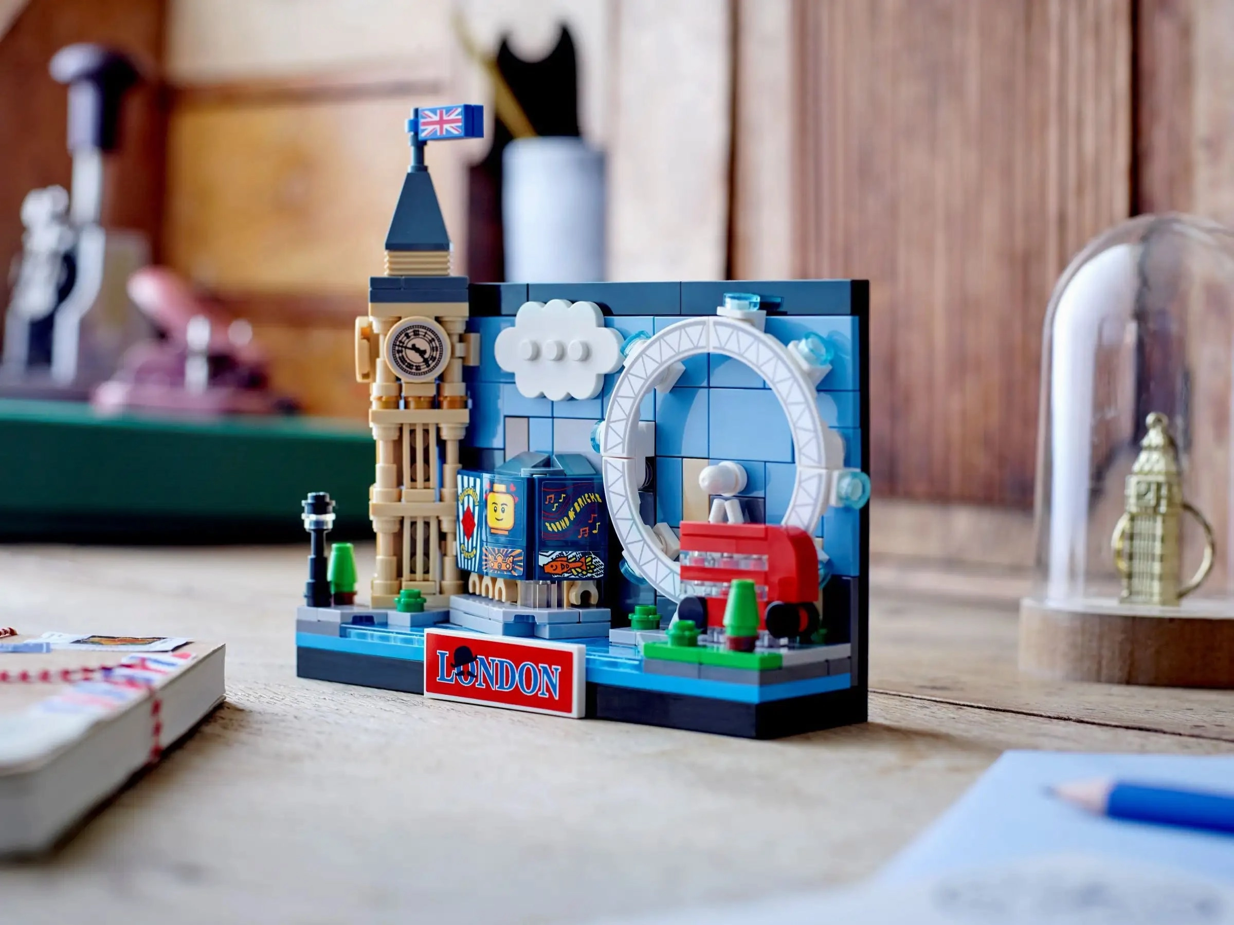 LEGO CREATOR 40569 London Postcard
