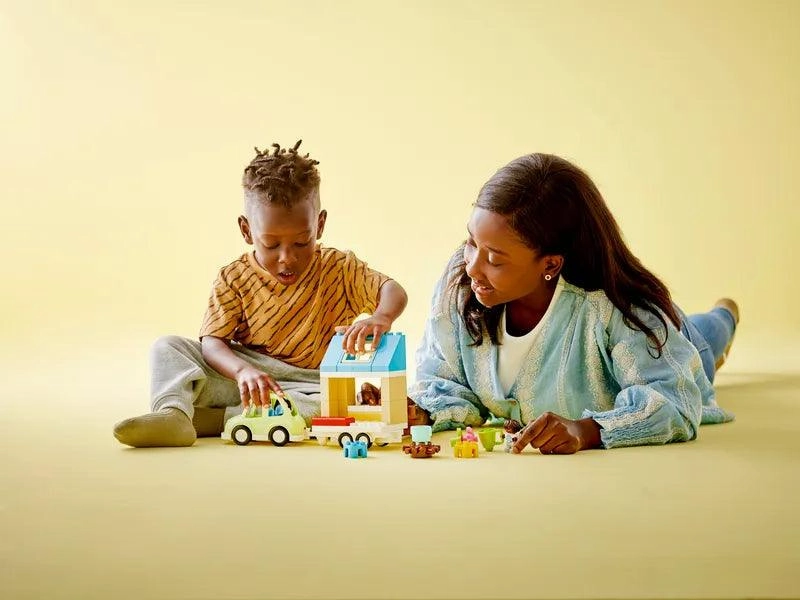 LEGO DUPLO 10986 Family House on Wheels