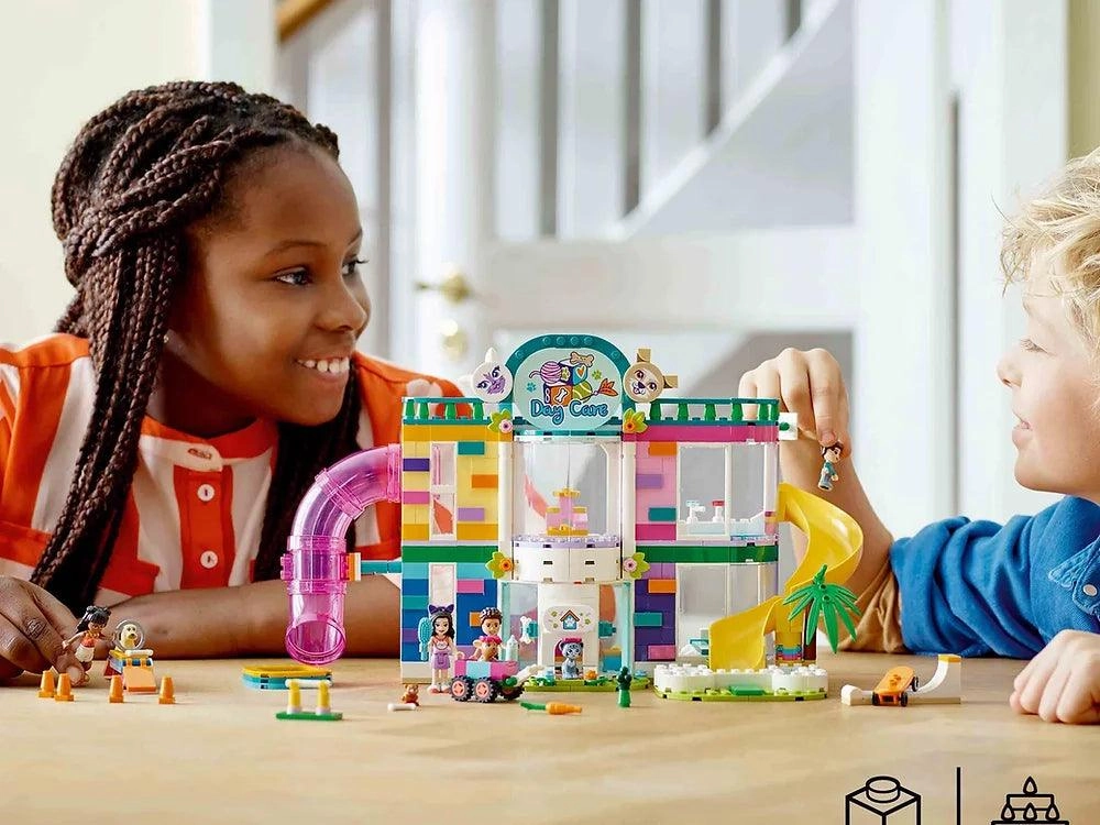 LEGO FRIENDS 41718 Pet Day-Care Center