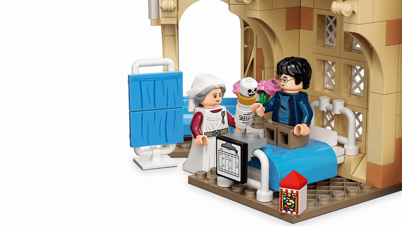 LEGO HARRY POTTER 76398 Hogwarts Hospital Wing