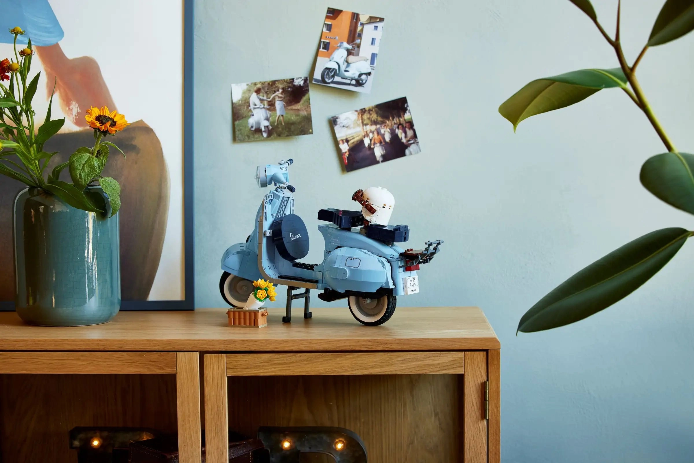 LEGO ICONS 10298 Vespa 125