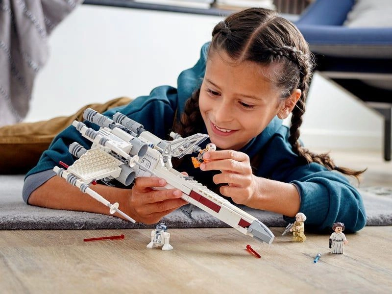 LEGO STAR WARS 75301 Star Wars Luke Skywalkers X-Wing Fighter