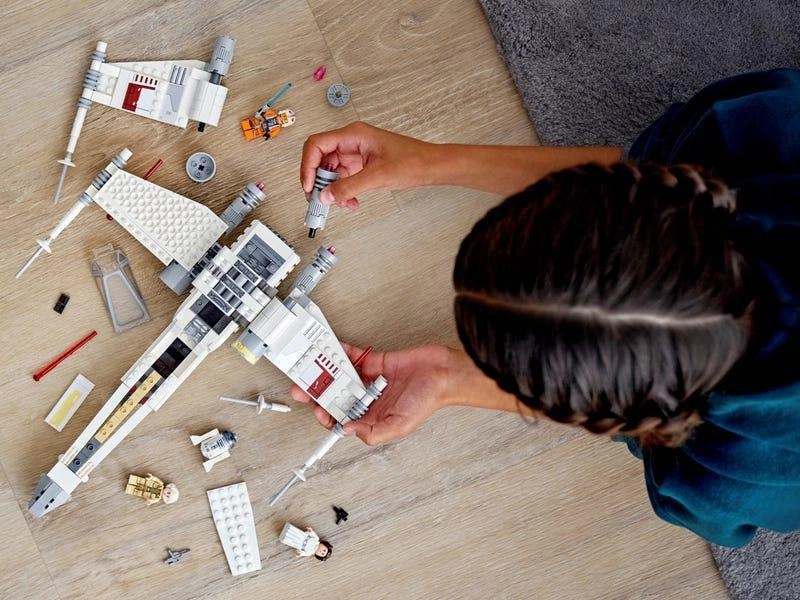 LEGO STAR WARS 75301 Star Wars Luke Skywalkers X-Wing Fighter