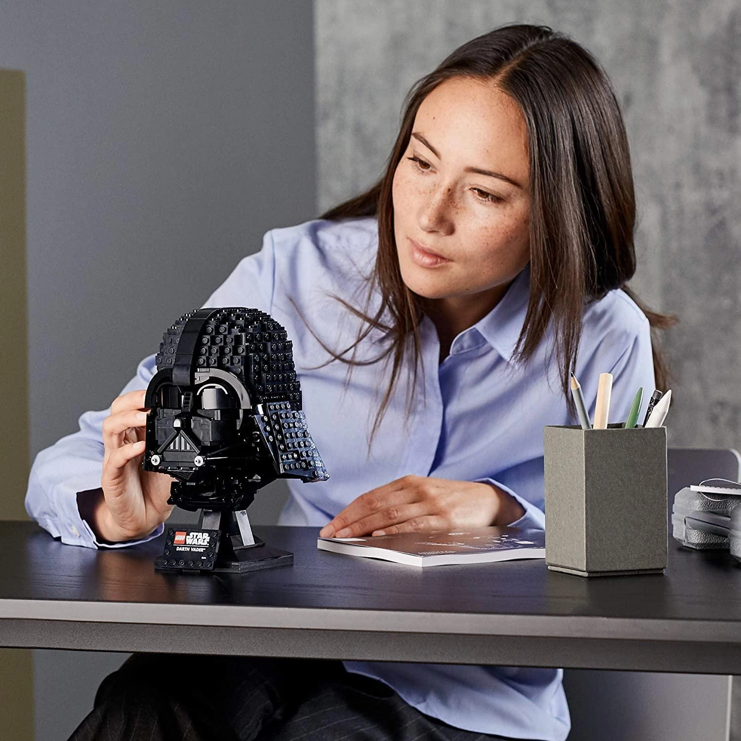 LEGO STAR WARS 75304 Star Wars Darth Vader Helmet Set for Adults