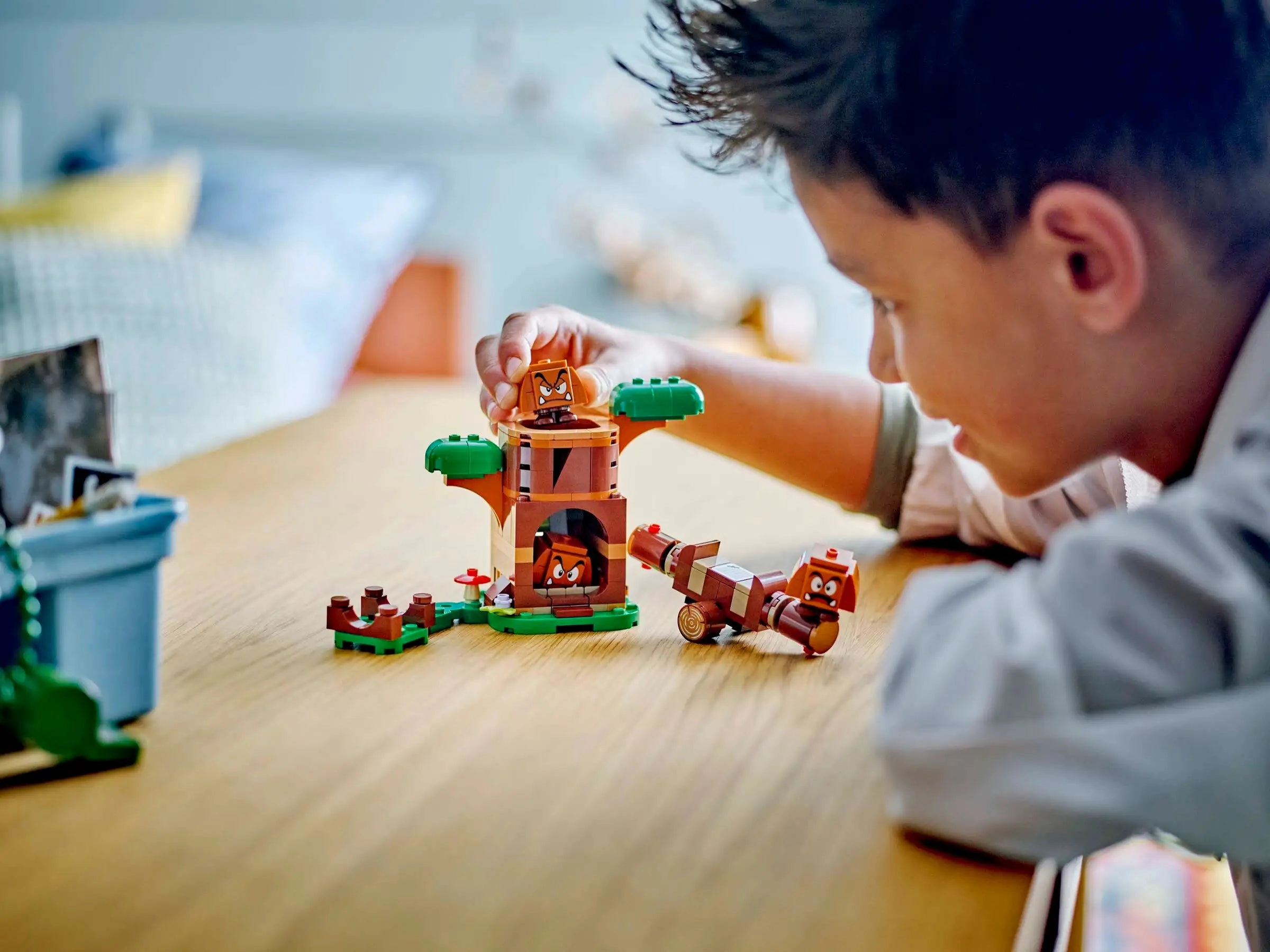 LEGO Super Mario 71433 Goombas' Playground