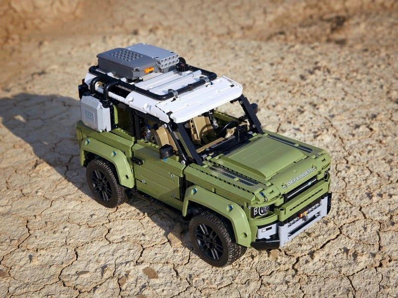 LEGO TECHNIC 42110 Land Rover Defender Off Roader 4x4 Car Toy