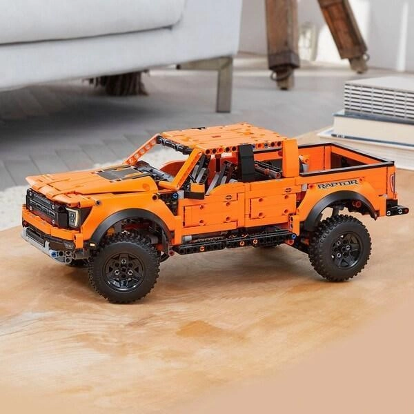 LEGO TECHNIC 42126 Ford F-150 Raptor Model Building Set