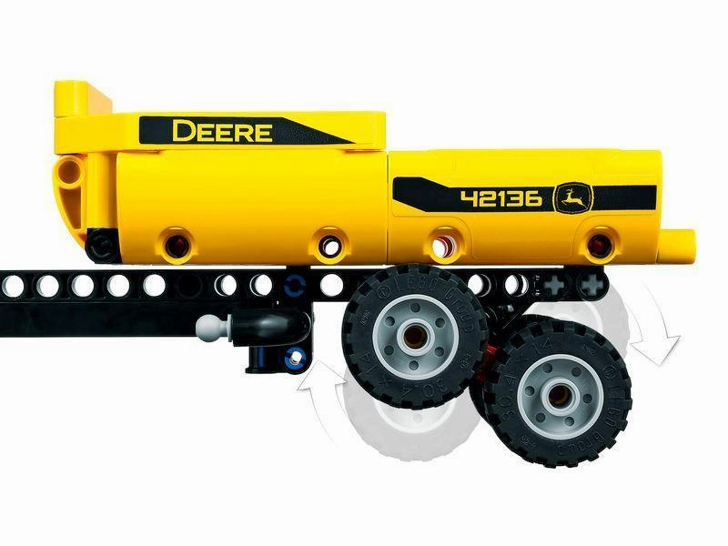 LEGO TECHNIC 42136 John Deere 9620R 4WD Tractor