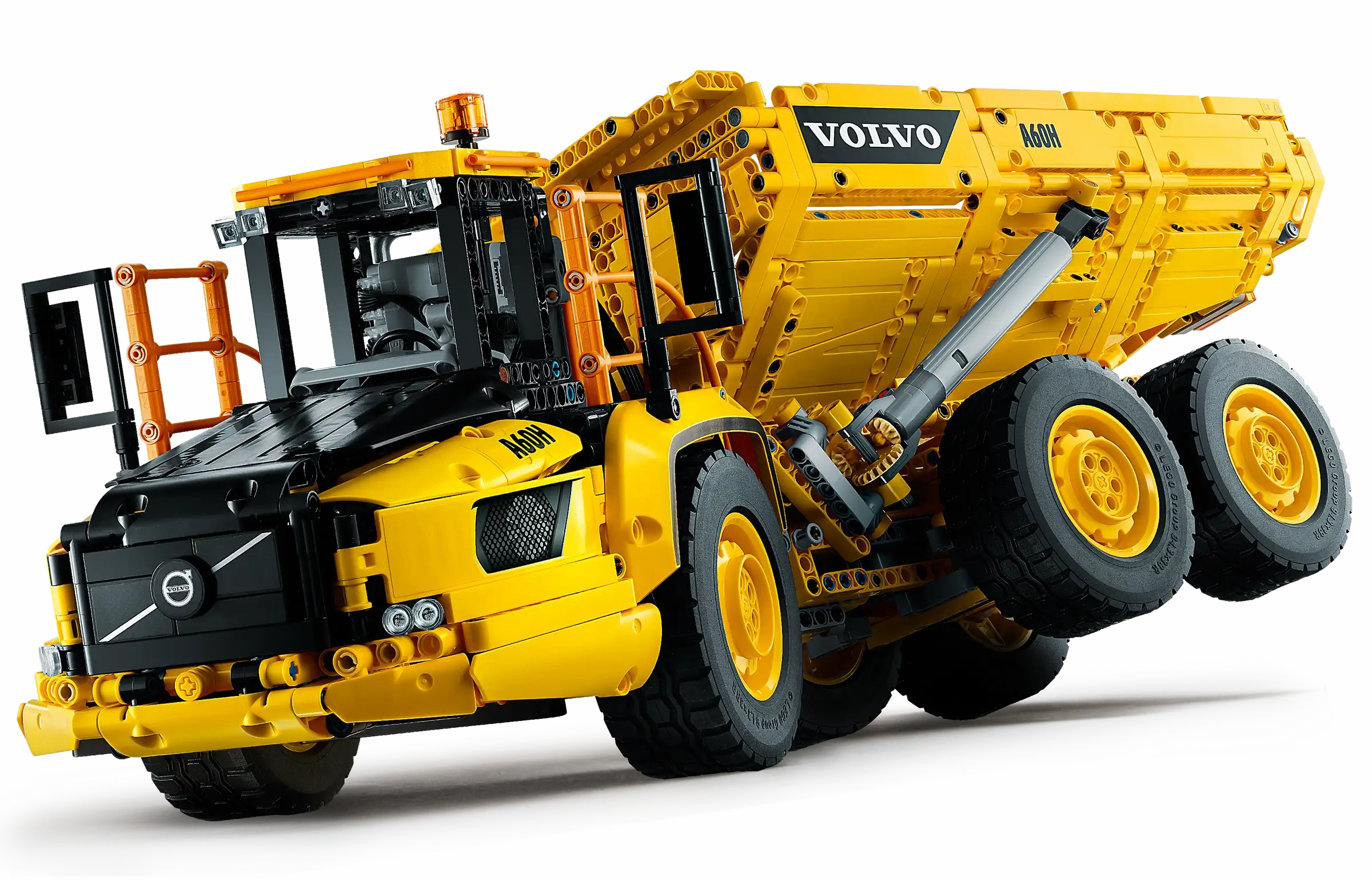 LEGO TECHNIC 6x6 Volvo Articulated Haulier 42114