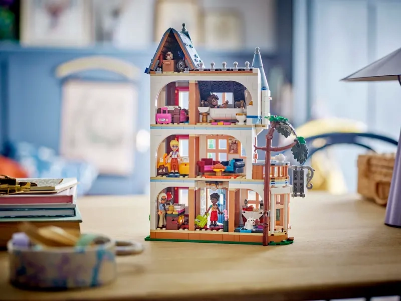 Lego Toys Castle Bed and Breakfast 42638