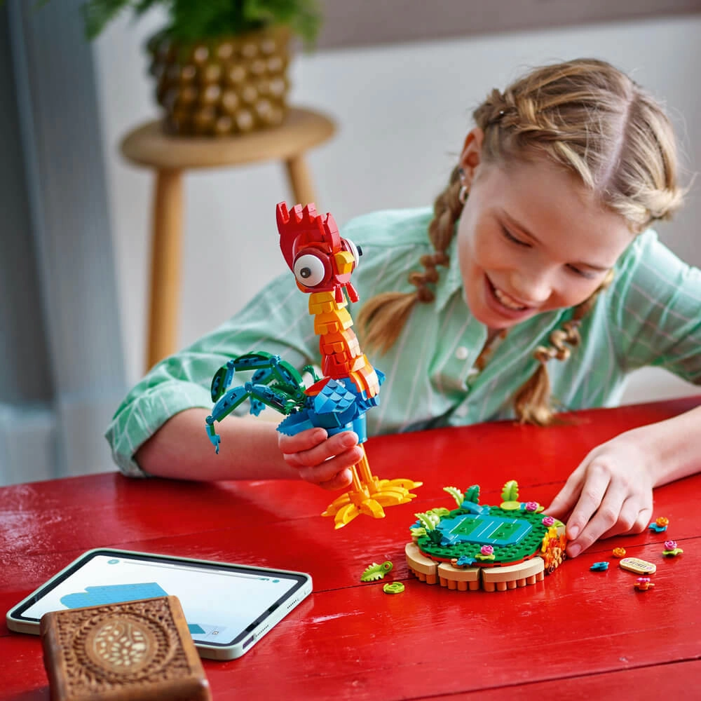 Lego Toys LEGO Disney Princess Heihei 566 Piece Building Kit (43272)