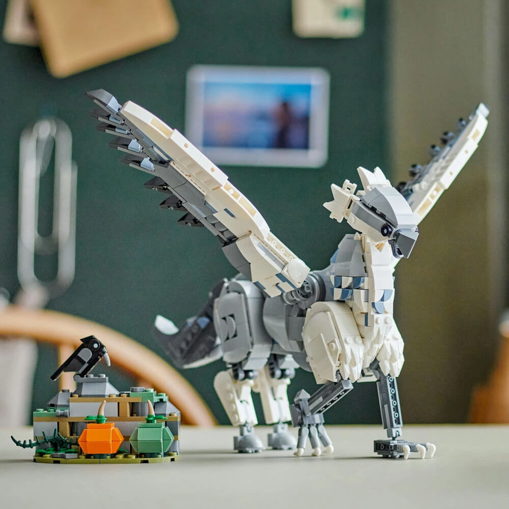 Lego Toys LEGO Harry Potter Buckbeak 723 Piece Building Set (76427)