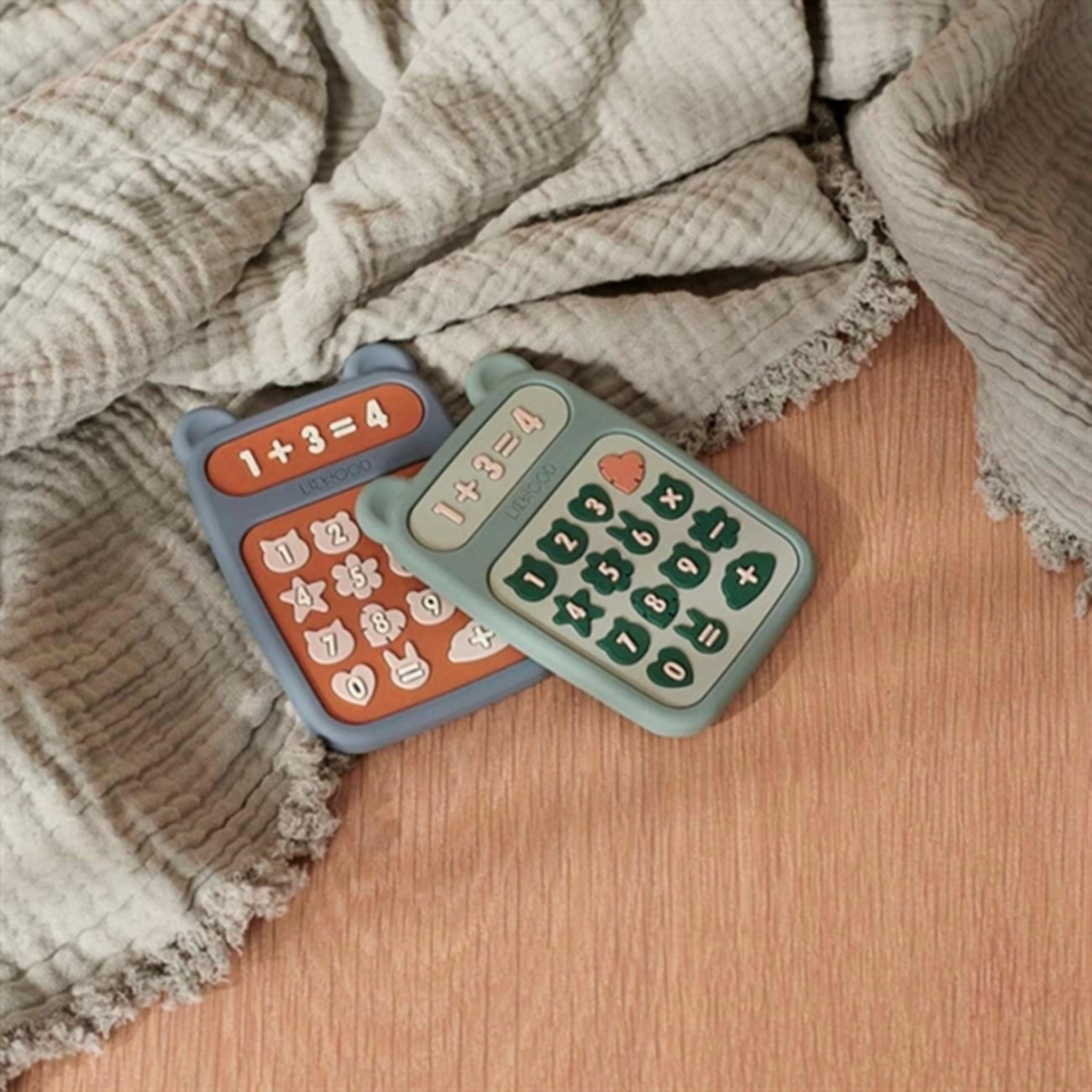 Liewood Teether Niels Calculator Blue Wave Multi Mix