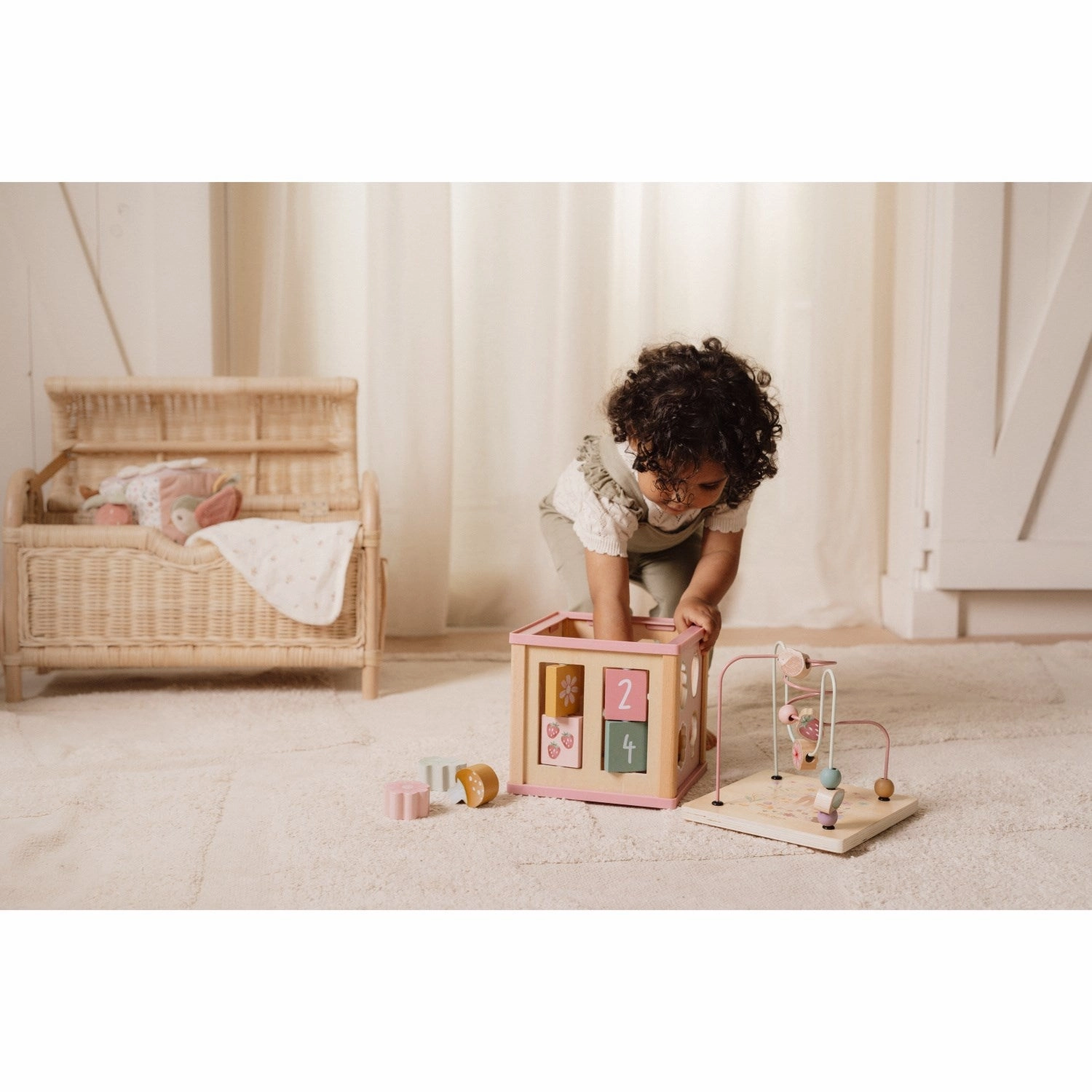 Little Dutch Fairy Garden Pink Activity Cube
