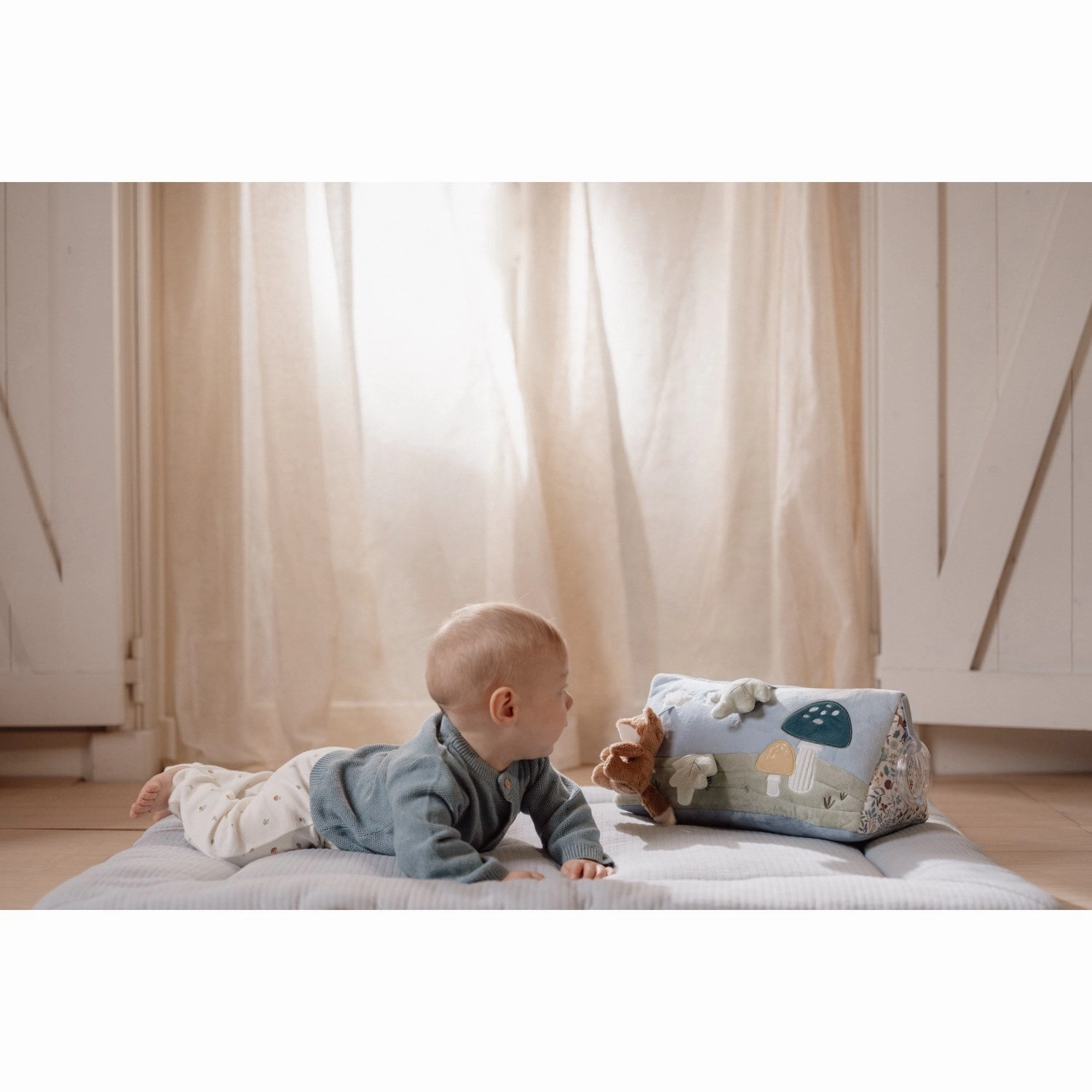 Little Dutch Forest Friends Blue Activity Triangle