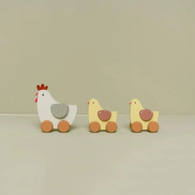 Little Dutch Pull Along Chickens - Little Farm