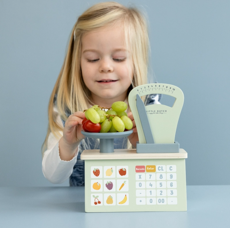 Little Dutch Wooden Weighing Scales