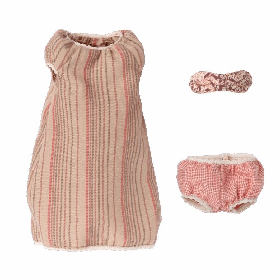 Maileg Medium Mouse, Nightgown