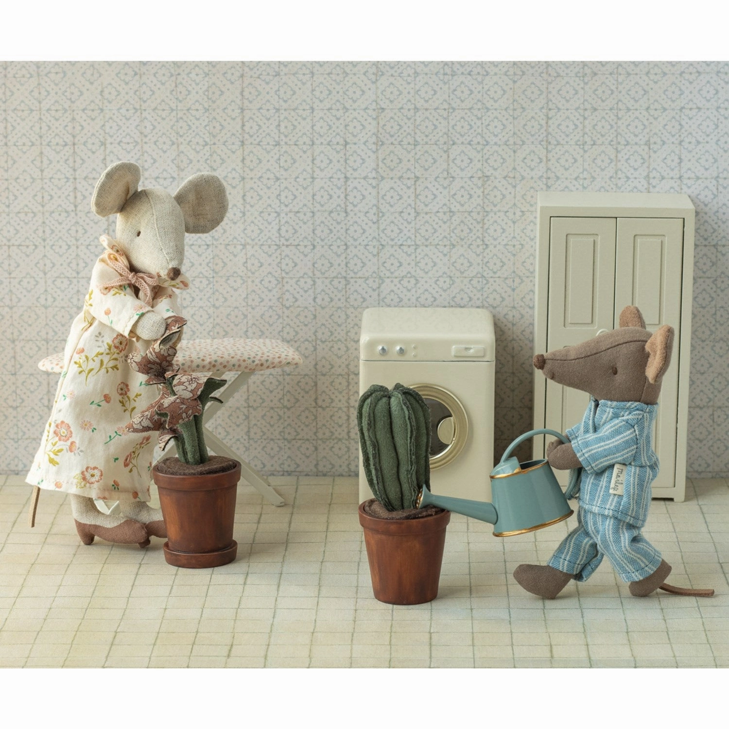 Maileg Watering Can, Mouse - Light Blue