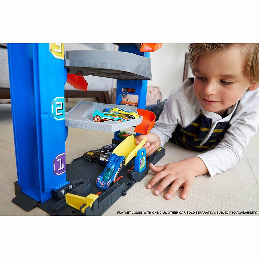 Mattel Toys Hot Wheels City Stunt Garage Play Set